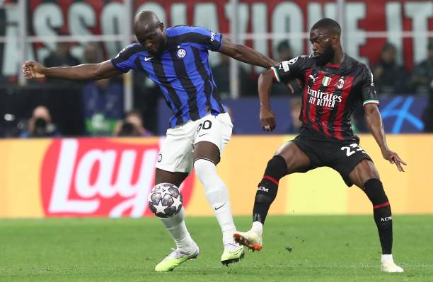 於他們在接 於他們在接