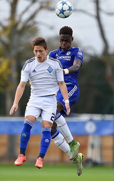 足壇的劇烈 足壇的劇烈