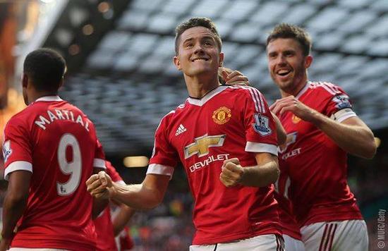 充满活力的 充满活力的